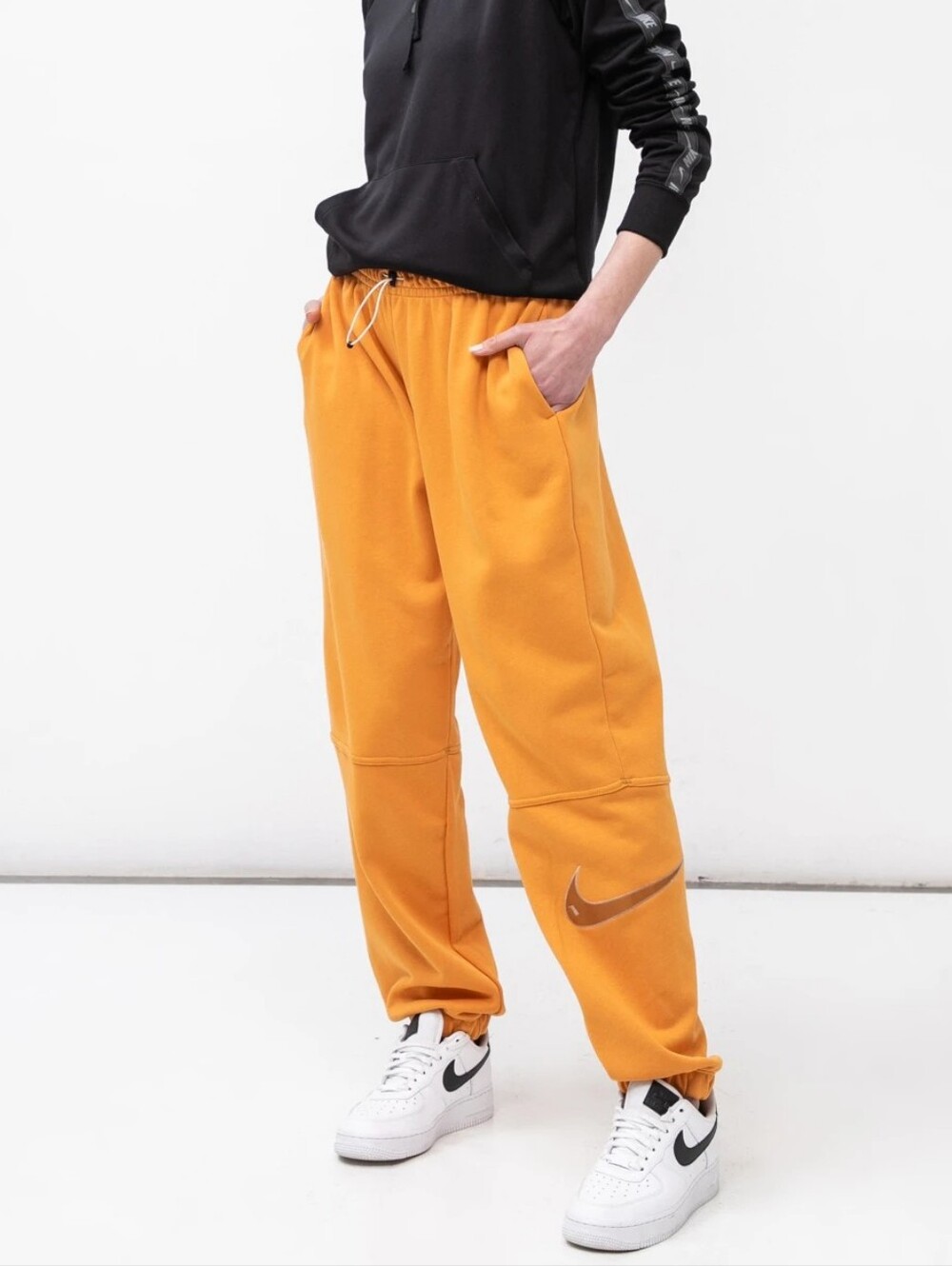 Nike Sportswear Swoosh High-Rise Fleece Joggers Elemental Gold Yellow